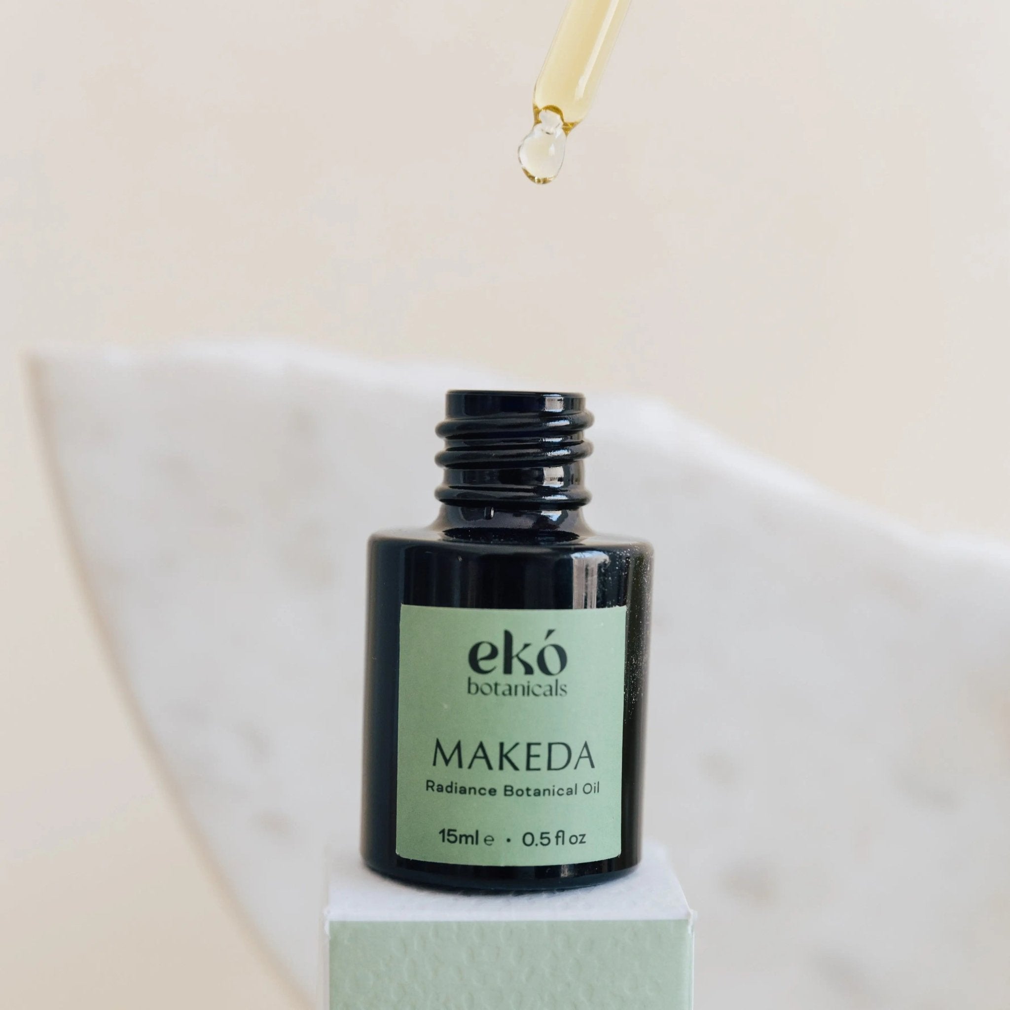 Makeda Radiance Ageless Botanical Oil - EKÓ BOTANICALS